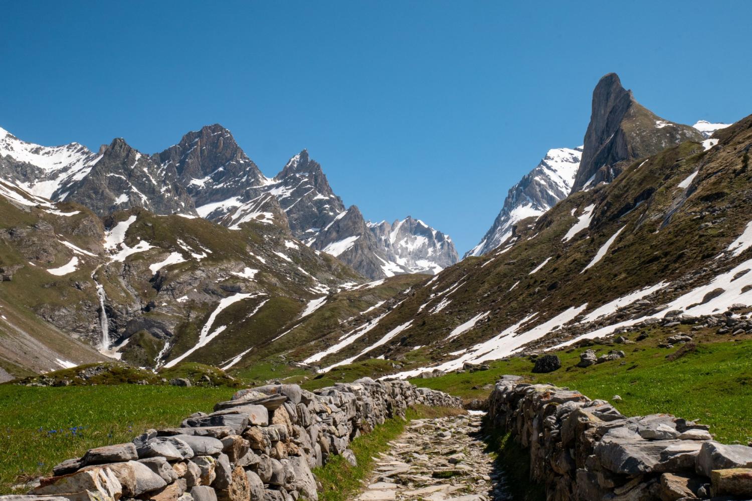 Route du sel &agrave; Pralognan dans le Parc national de la Vanoise