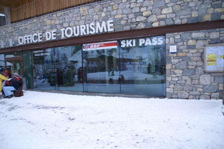 Office de Tourisme de Val Cenis Lanslebourg - Façade Hiver