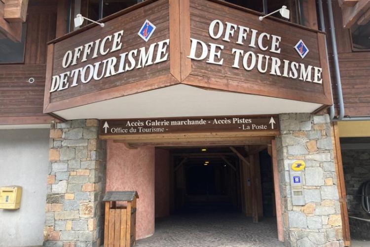Accès OT Menuires - Accès direct à l’Office de Tourisme des Menuires, en plein cœur de la station