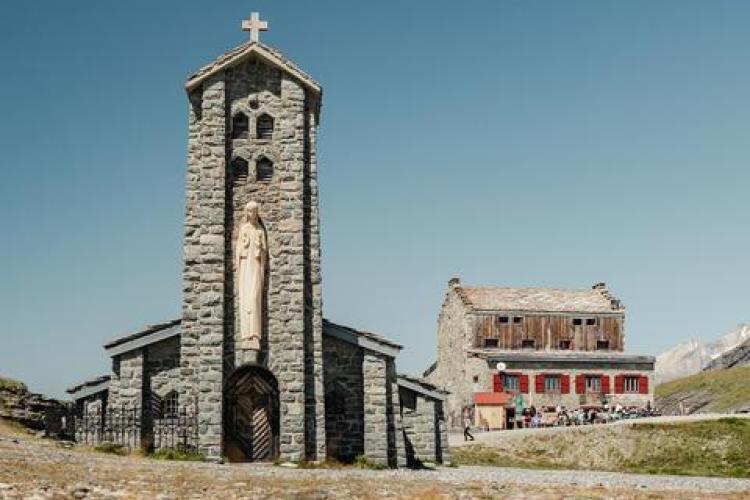 Chapelle du Col de l'Iseran en été - Chapelle du Col de l'Iseran en été