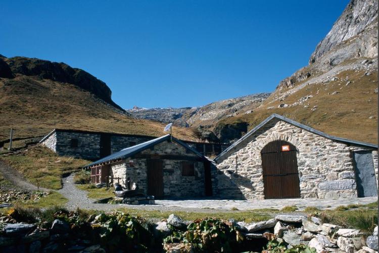 Image - refuge Entre le lac