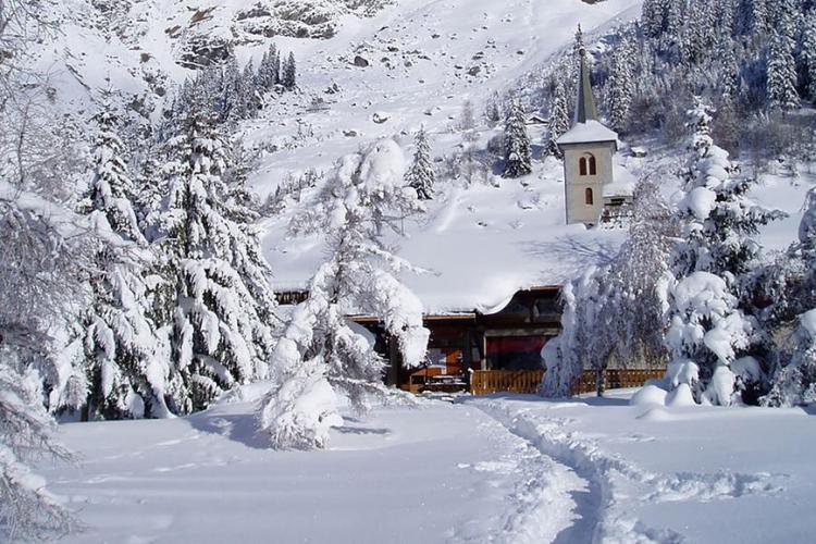 refuge-du-bois-champagny-hiver2 - Refuge Le Bois sous la neige